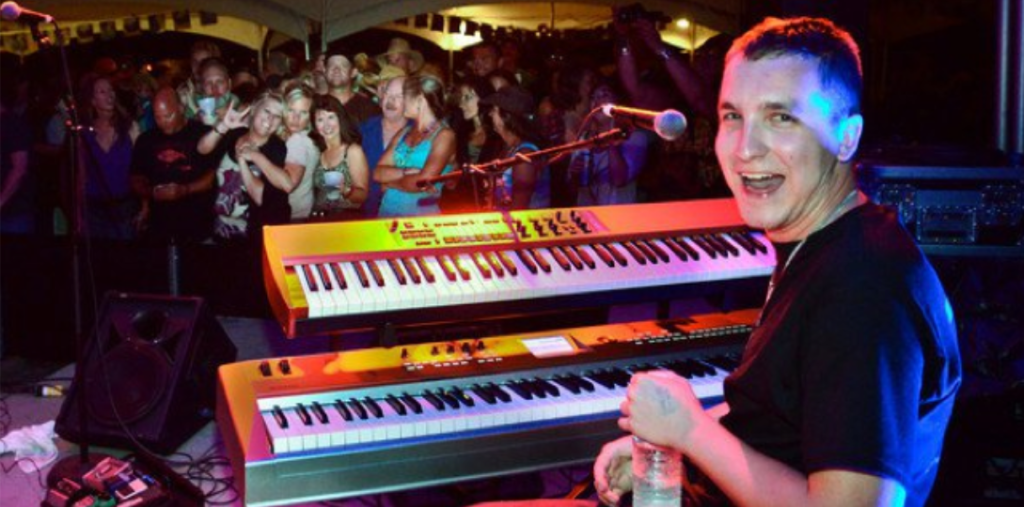 Smiling with some fans.